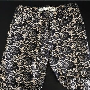Alexander McQueen pant lace pattern design